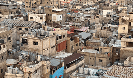 عباس ينهي أزمة الـ 57 عاماً