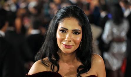 منى زكي تفوز بجوائز عن دورها في أحدث أفلامها