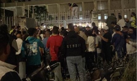 بعد ليل متوتر احتجاجا على تأخر صدور نتائج الانتخابات.. عودة الهدوء  إلى طرابلس 