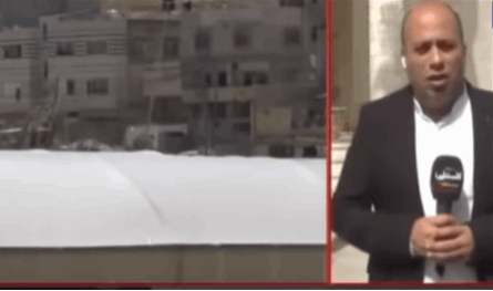 دهس مراسل تلفزيون فلسطين خلال بث مباشر.. وفيديو يوثق