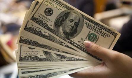 الدولار يستقر بدعم من تطورات التجارة بين أميركا والصين