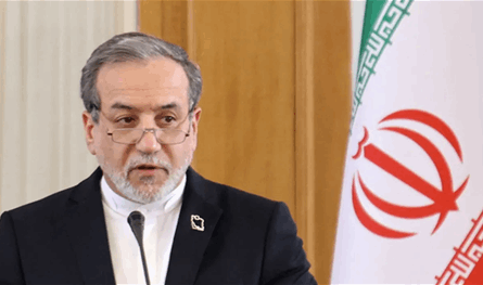 إيران تعلن عن محادثات مع أوروبا.. وتنتقد تصريحات ترامب