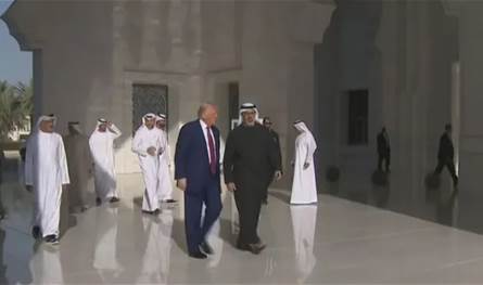 بالفيديو.. ترامب يزور مسجد الشيخ زايد في أبوظبي
