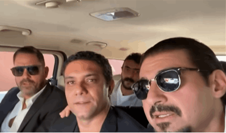 بالفيديو: أبرز نجوم مصر داخل سيارة.. وحيرة بين الجمهور