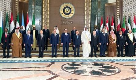 من قمة بغداد.. الصورة الرسمية الأولى للقادة العرب 