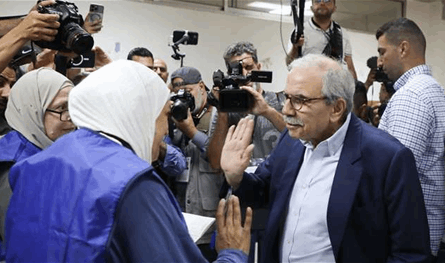 سلام  في مراكز الاقتراع في الجميزة : بيروت تاريخيا حاضنة  للجميع وستبقى كذلك