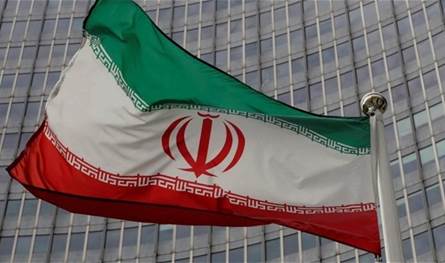 طهران استدعت القائم بالأعمال البريطاني بعد توقيف لندن إيرانيين