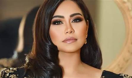 هل مُنعت شيرين عيد الوهاب من الغناء داخل مصر؟