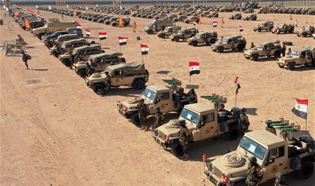 لهذا السبب... مصر ترفع جاهزيتها القتالية على الحدود الغربية
