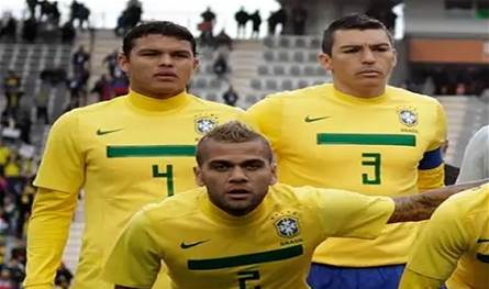 بعد حادث مروّع داخل منزله... لاعب برازيلي سابق ينشر صورة له من المستشفى