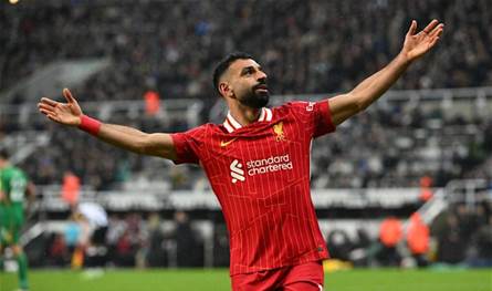 بعد فوز نجمة أرسنال بجائزة أفضل لاعبة كرة قدم... شاهدوا ردّة فعل محمد صلاح (فيديو)