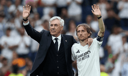 جماهير ريال مدريد تُكرّم مودريتش وأنشيلوتي: شكراً &quot;للأسطورة&quot;