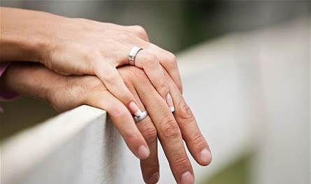 مفاجأة للمتزوجين.. هذا ما قد تفعله القبلات!