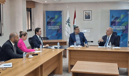 وزير الاتصالات اجتمع مع مسؤول &quot;ستارلينك&quot;.. هذا ما تمّ بحثه