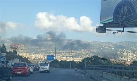 بالصور... حريق كبير جدًا بين العمروسية والشويفات