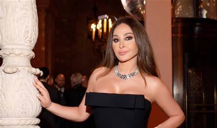 بـ &quot;توب&quot; من الشبك.. إليسا تستمتع بوقتها في إيطاليا وتنفي كل الشائعات (صور)