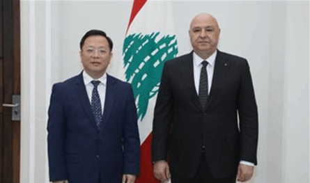 عون ودع السفير الصيني في لبنان 