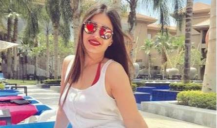 &quot;نورتي لبنان&quot;.. ممثلة شهيرة بإطلالة صيفية مميزة على الشاطئ (صور)