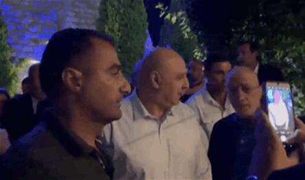 بالفيديو.. رئيس الجمهورية يجول في حريصا بين المواطنين