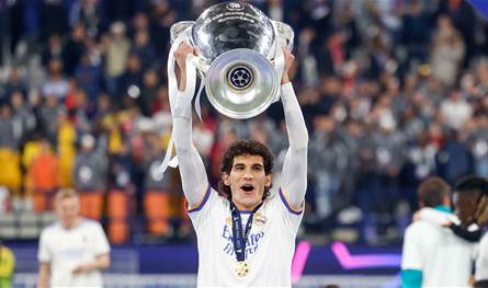 رسميا.. ريال مدريد يعلن رحيل لاعبه