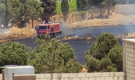 في سهل الطيبة... حريق التهم مساحات كبيرة من القمح