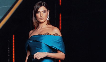 من داخل السيارة... نبيلة عواد تنشر صورة جديدة لابنها عمر