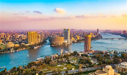 دولة عربية تستعد لتوقيع عقود مشروع استثماري ضخم