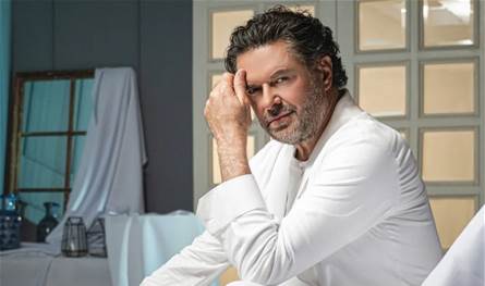 بأجواء مميزة راغب علامة يحتفل بعيد ميلاده.. وهكذا رد على الحاقدين والحاسدين (فيديو)