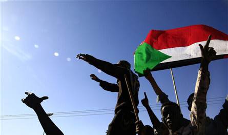 الحكومة السودانية الجديدة تعقد اجتماعها الأول.. ورسالة إثيوبية للبرهان