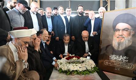 كلام مؤثر جدًا... هذا ما قاله مسؤول إيراني عن نصرالله من أمام ضريحه!