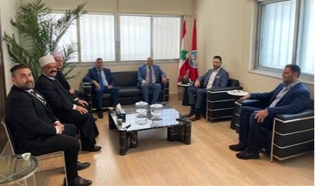 جنبلاط عرض الاوضاع مع وفد من قضاة المذهب لطائفة الموحدين الدروز