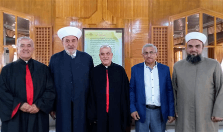 وفد من المرجعيات الروحية المسيحية جال على الفاعليات الإسلامية في صيدا مهنئاً  بالاضحى