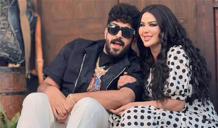 كانت تصرخ وتبكي بشكل هستيري وتستغيث.. زوجة فنان معروف تتهمه بسرقة ذهبها وأموالها (فيديو)