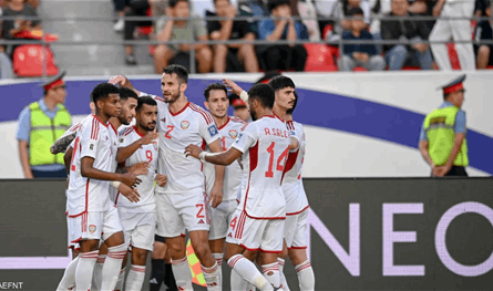 الإمارات وقطر تحجزان مكانهما في الملحق الآسيوي المؤهل لكأس العالم