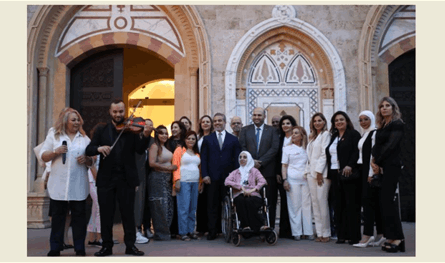 إضاءة السرايا تضامنا مع مرضى التصلب اللويحي