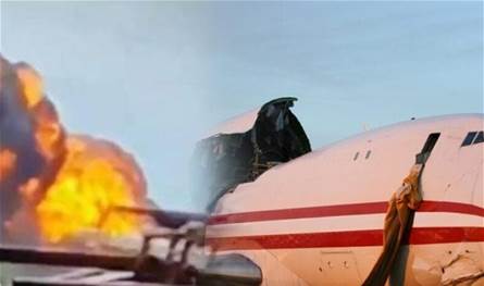 قفز من مخرج الطوارئ.. الشرطة الهندية تشرح كيفية نجاة الشخص الوحيد من تحطم الطائرة 