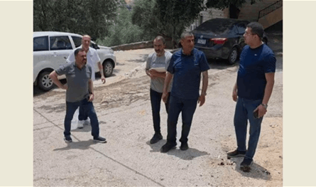  ممثل وزارة الاشغال تفقد وعطية قرى عكارية في اطار صيانة الطرق 