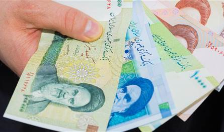 الريال الإيراني يهوي مع استمرار الصراع مع إسرائيل