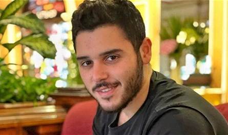 بلوك مختلف… وليد الحلاني يخطف الأنظار ويُبهر الجمهور بوسامته (صور)