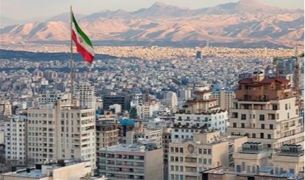 دول عديدة تغلق سفاراتها في إيران.. من هي؟