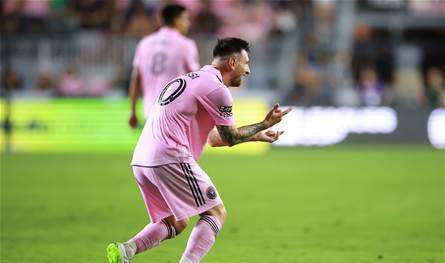 راتب كبير... ميسي يتلقى عرضاً جديداً للإنتقال إلى الدوريّ السعوديّ