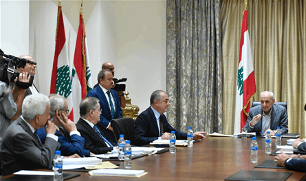 جلسة نيابية الاثنين لاقرار الزيادة للعسكريين والحكومة تقر &quot;رواتب خيالية&quot; للهيئات الناظمة