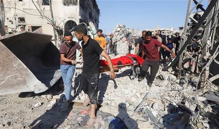 إسرائيل توقف المساعدات عن قطاع غزة.. واستشهاد أكثر من 130 شخصا