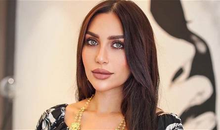 سعرها نصف مليون دولار.. مشهورة خليجية تُثير الجدل بسبب استعراضها لساعة يدها الفاخرة! (فيديو)