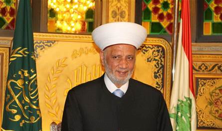 للمرة الأولى منذ عام 2005... دريان يصلي في المسجد الأموي