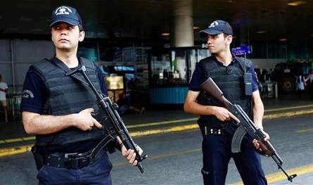 في تركيا.. توقيف 3 رؤساء بلديات وتفاصيل تكشف السبب