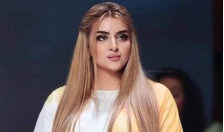 كانت تتجوّل معه وتمسك بيده... هل دخلت ابنة حاكم دبي في علاقة حب جديدة مع نجم عالمي؟ (صور)