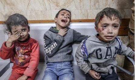 في غزة.. منظمة تكشف عدد الأطفال الذين يُقتلون يومياً!