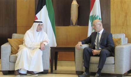 وزير الداخلية الكويتي في بيروت