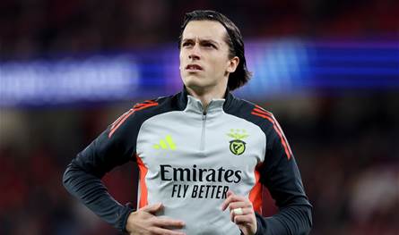 رسميًا: ريال مدريد يعلن ضم كاريراس.. فماذا نعرف عنه؟